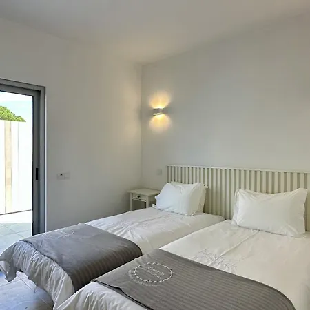 Alfarroba - Heated Pool - 10 Pax - * Quarteira