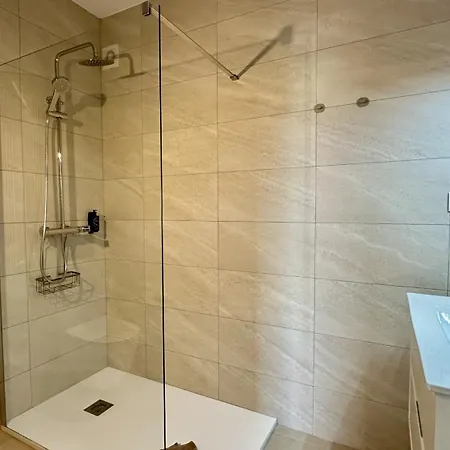 Alfarroba - Heated Pool - 10 Pax - * קווארטיירה