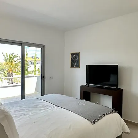 Alfarroba - Heated Pool - 10 Pax -