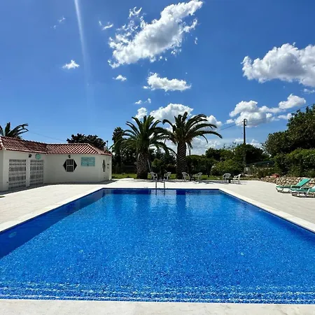 Alfarroba - Heated Pool - 10 Pax - Quarteira
